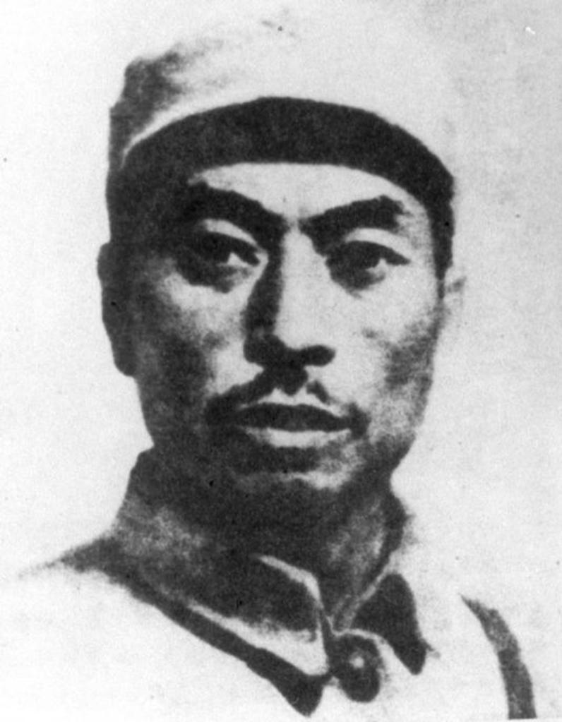 
上海龙华医院黄牛代挂号电话票贩子号贩子网上预约挂号,住院检查加快,他再也没有回家，却以另一个名字活在山河之间