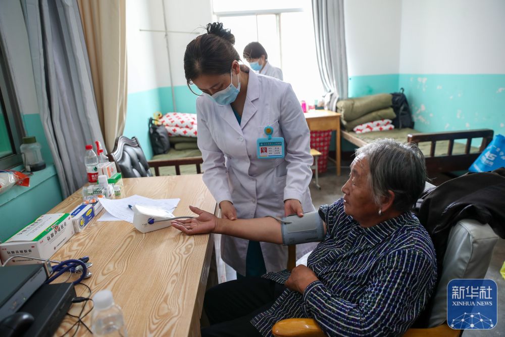 
北京空军总医院黄牛代挂号电话票贩子号贩子网上预约挂号,住院检查加快,新华全媒+丨探访甘肃榆中山洪灾害安置点