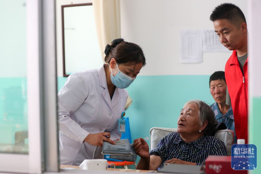 
北京空军总医院黄牛代挂号电话票贩子号贩子网上预约挂号,住院检查加快,新华全媒+丨探访甘肃榆中山洪灾害安置点