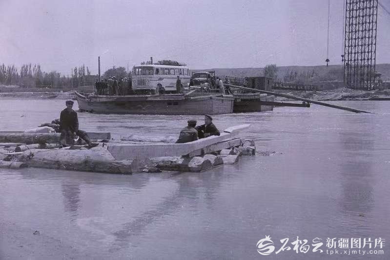 
南京各大医院黄牛代挂号电话票贩子号贩子网上预约挂号,住院检查加快,照片里的新疆⑪｜伊犁河：从木船摆渡到“7桥飞跨”