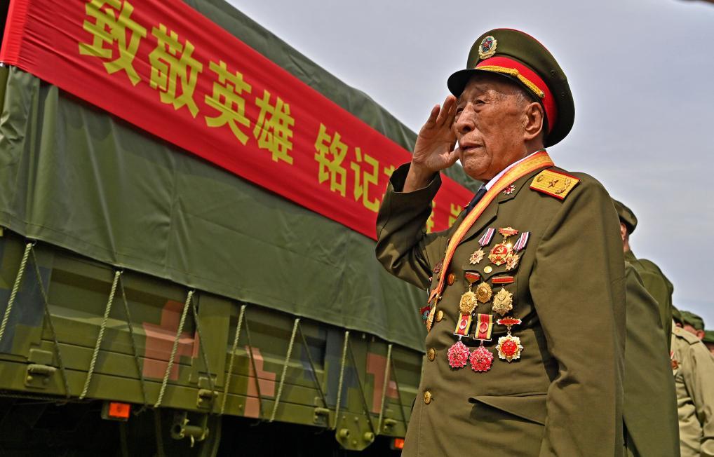 
江苏省中医院黄煌的号黄牛代挂号电话票贩子号贩子网上预约挂号,住院检查加快,九旬老兵吹响冲锋号：战友们，归队！