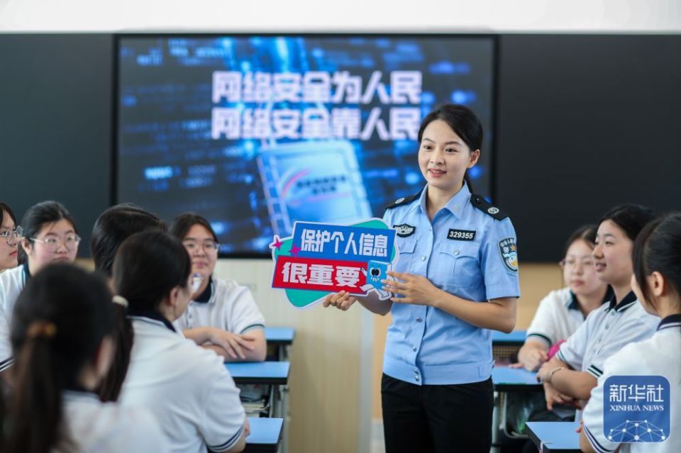 
上海眼耳鼻喉科医院黄牛代挂号电话票贩子号贩子网上预约挂号,住院检查加快,国家网络安全宣传周开启