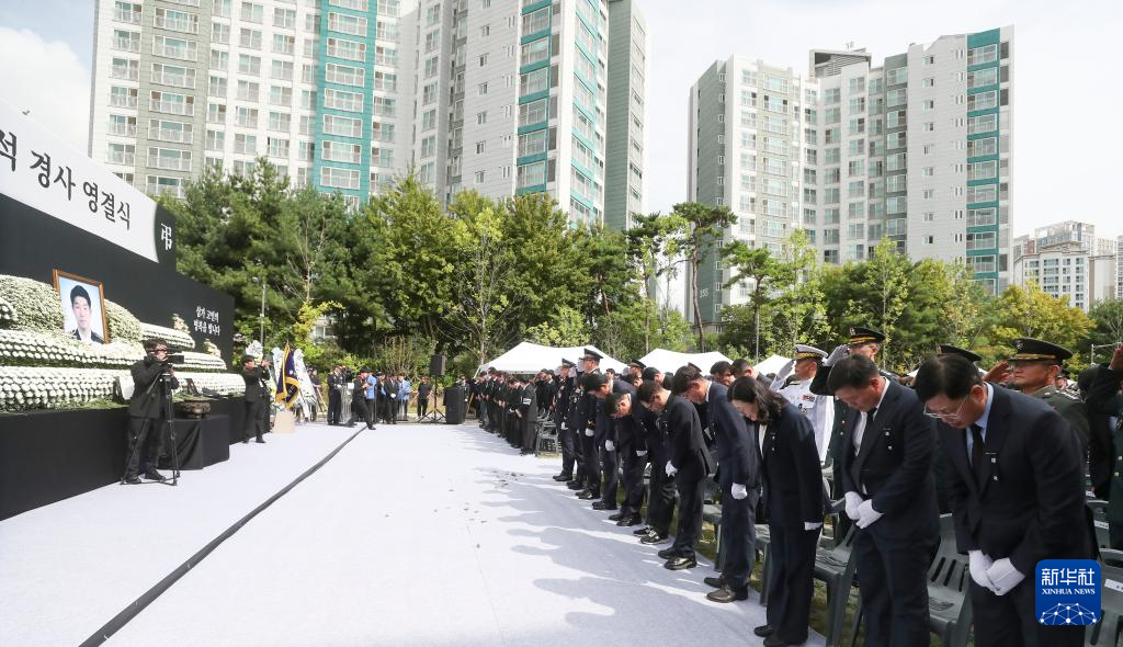 
中山大学附属第三医院黄牛代挂号电话票贩子号贩子网上预约挂号,住院检查加快,韩国为在营救中国公民过程中殉职的海警举行遗体告别仪式