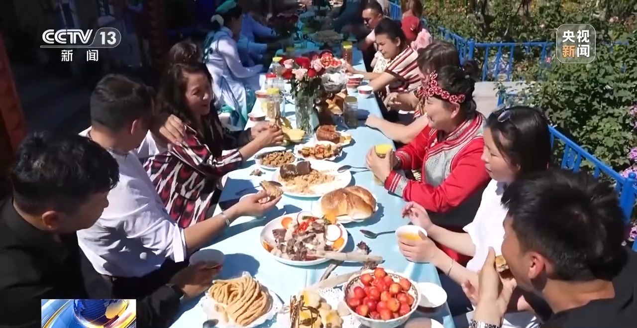 
北京301医院黄牛代挂号电话票贩子号贩子网上预约挂号,住院检查加快,砥砺奋进七十载 天山南北谱华章丨各族人民像石榴籽一样紧紧抱在一起