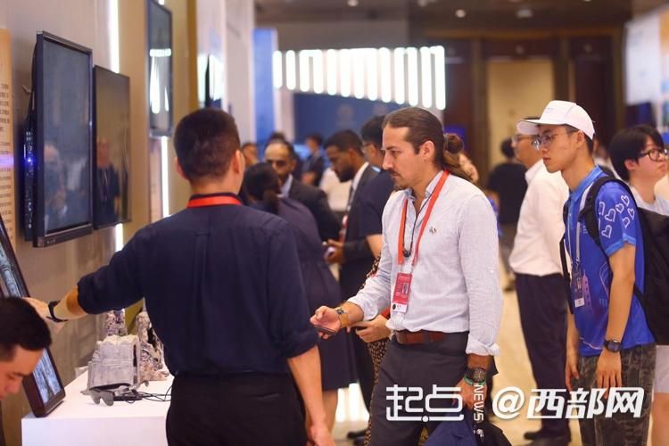 
中国人民解放军总医院黄牛代挂号电话票贩子号贩子网上预约挂号,住院检查加快,组图｜数字之光、穿越千年 世界互联网大会文化遗产数字化精品展开展
