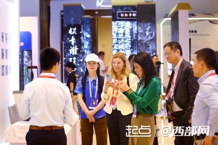 
中国人民解放军总医院黄牛代挂号电话票贩子号贩子网上预约挂号,住院检查加快,组图｜数字之光、穿越千年 世界互联网大会文化遗产数字化精品展开展