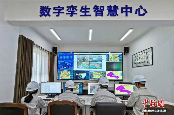 
中山大学孙逸仙纪念医院黄牛代挂号电话票贩子号贩子网上预约挂号,住院检查加快,（砥砺奋进七十载 天山南北谱华章）新疆大石峡筑坝记：戈壁起“重器” 绿电润万家