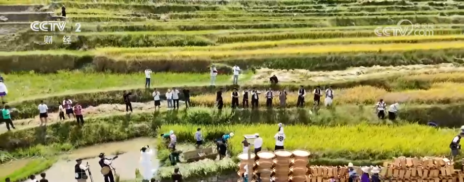 
东直门医院黄牛代挂号电话票贩子号贩子网上预约挂号,住院检查加快,人气足、消费火！双节临近文旅市场热度攀升 消费市场供需两旺