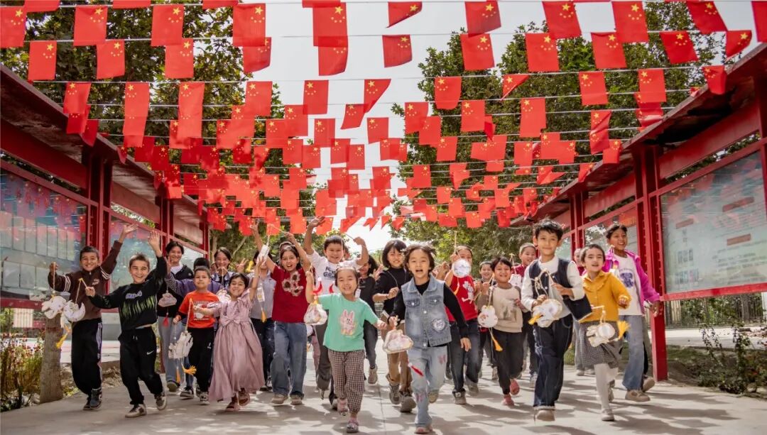 
长春吉大二院黄牛代挂号电话票贩子号贩子网上预约挂号,住院检查加快,这是，我们的新疆！