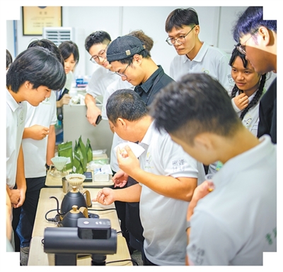 
广州儿童医院黄牛代挂号电话票贩子号贩子网上预约挂号,住院检查加快,经理人如何盘活农村集体经济（人民眼·乡村全面振兴）