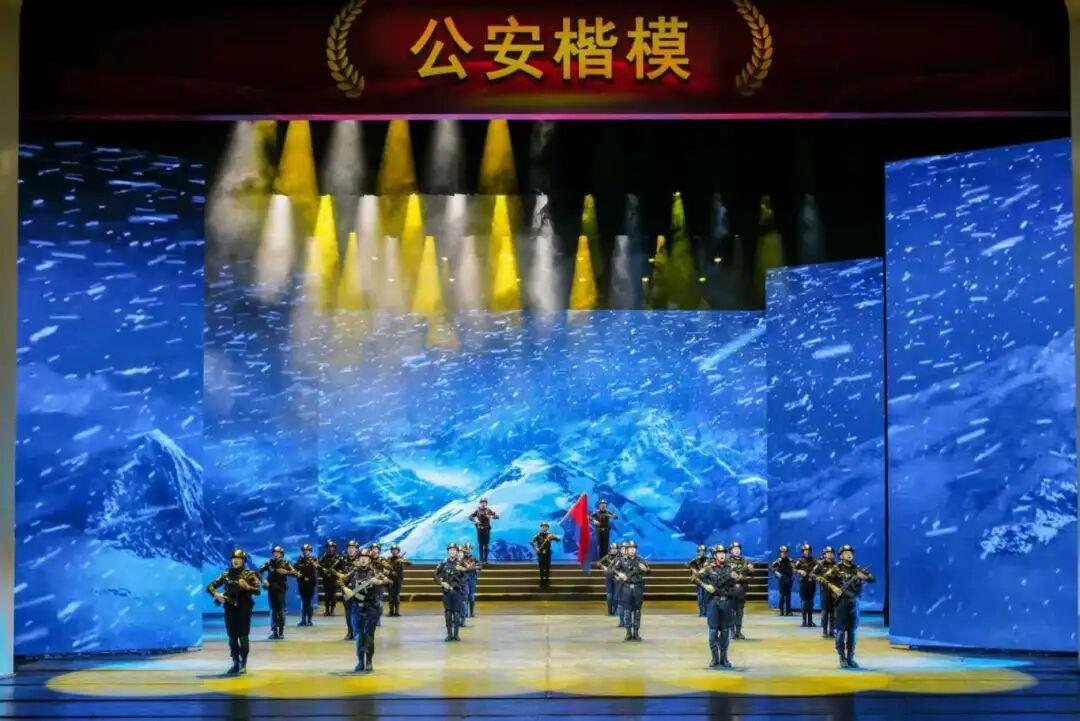 
天津各大医院黄牛代挂号电话票贩子号贩子网上预约挂号,住院检查加快,排依克边境派出所先进事迹发布仪式专题节目《花儿为什么这样红》今晚播出