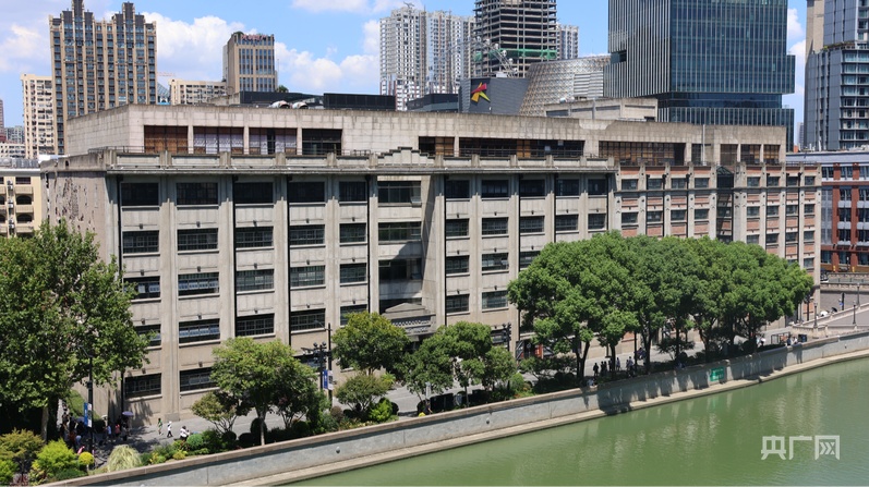 
浙江省肿瘤医院黄牛代挂号电话票贩子号贩子网上预约挂号,住院检查加快,高质量发展看中国丨“一站式服务”暖申城，筑就银龄幸福港湾