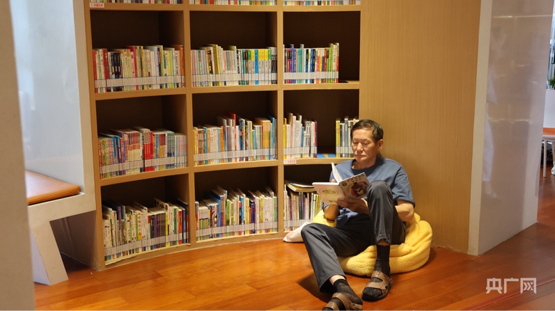 
浙江省肿瘤医院黄牛代挂号电话票贩子号贩子网上预约挂号,住院检查加快,高质量发展看中国丨“一站式服务”暖申城，筑就银龄幸福港湾