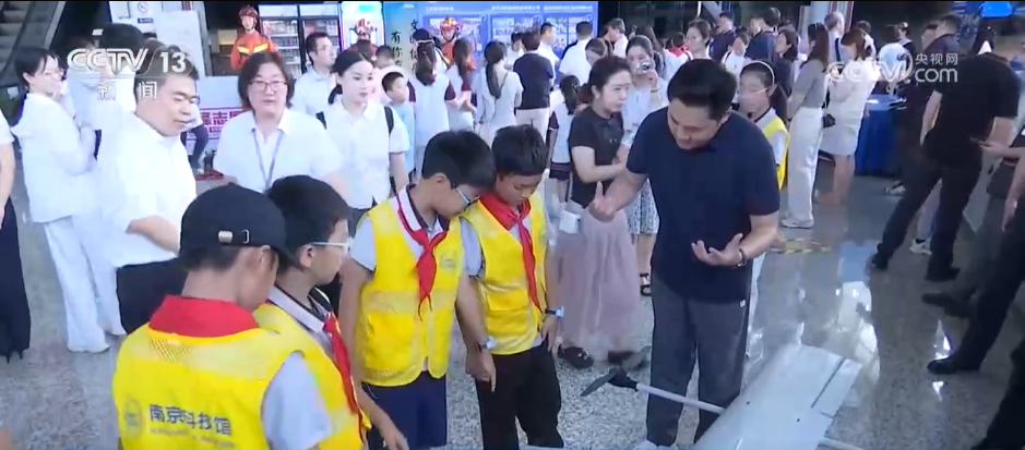 
北京八大处整形医院黄牛代挂号电话票贩子号贩子网上预约挂号,住院检查加快,全国科普月 | 点亮少年科创梦想 多地举行多场科普活动让科学触手可及