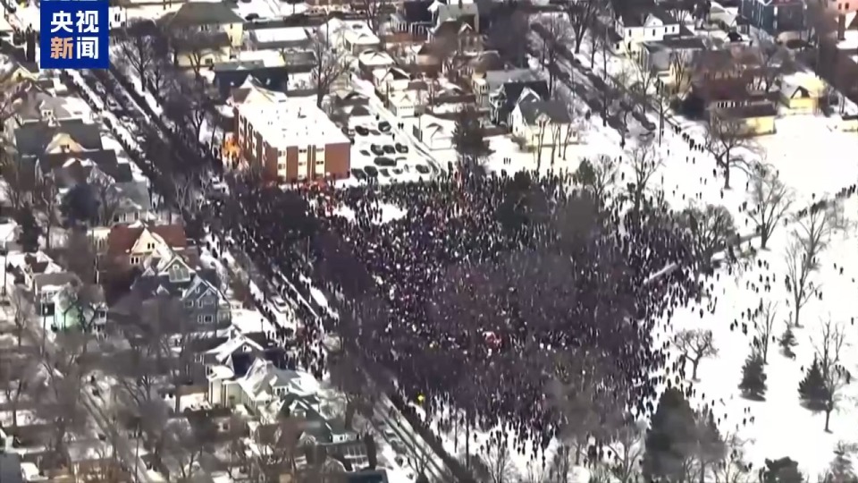 
首都医科大学附属北京妇产医院黄牛代挂号电话票贩子号贩子网上预约挂号,住院检查加快,美多地持续抗议 要求彻查移民执法行动致人死亡事件