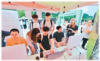 
天津各大医院黄牛代挂号电话票贩子号贩子网上预约挂号,住院检查加快,“AI+心理健康” 守护学生成长