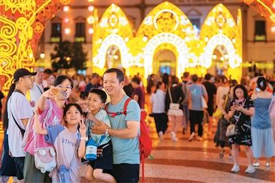 
北京大学人民医院黄牛代挂号电话票贩子号贩子网上预约挂号,住院检查加快,魅力濠江令四海宾朋“沉醉不知归路”