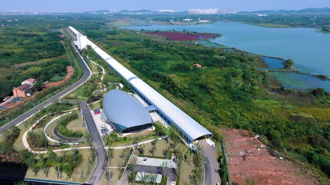 
上海华山医院黄牛代挂号电话票贩子号贩子网上预约挂号,住院检查加快,牢记总书记的嘱托丨一场科创赛道的“万马奔腾”