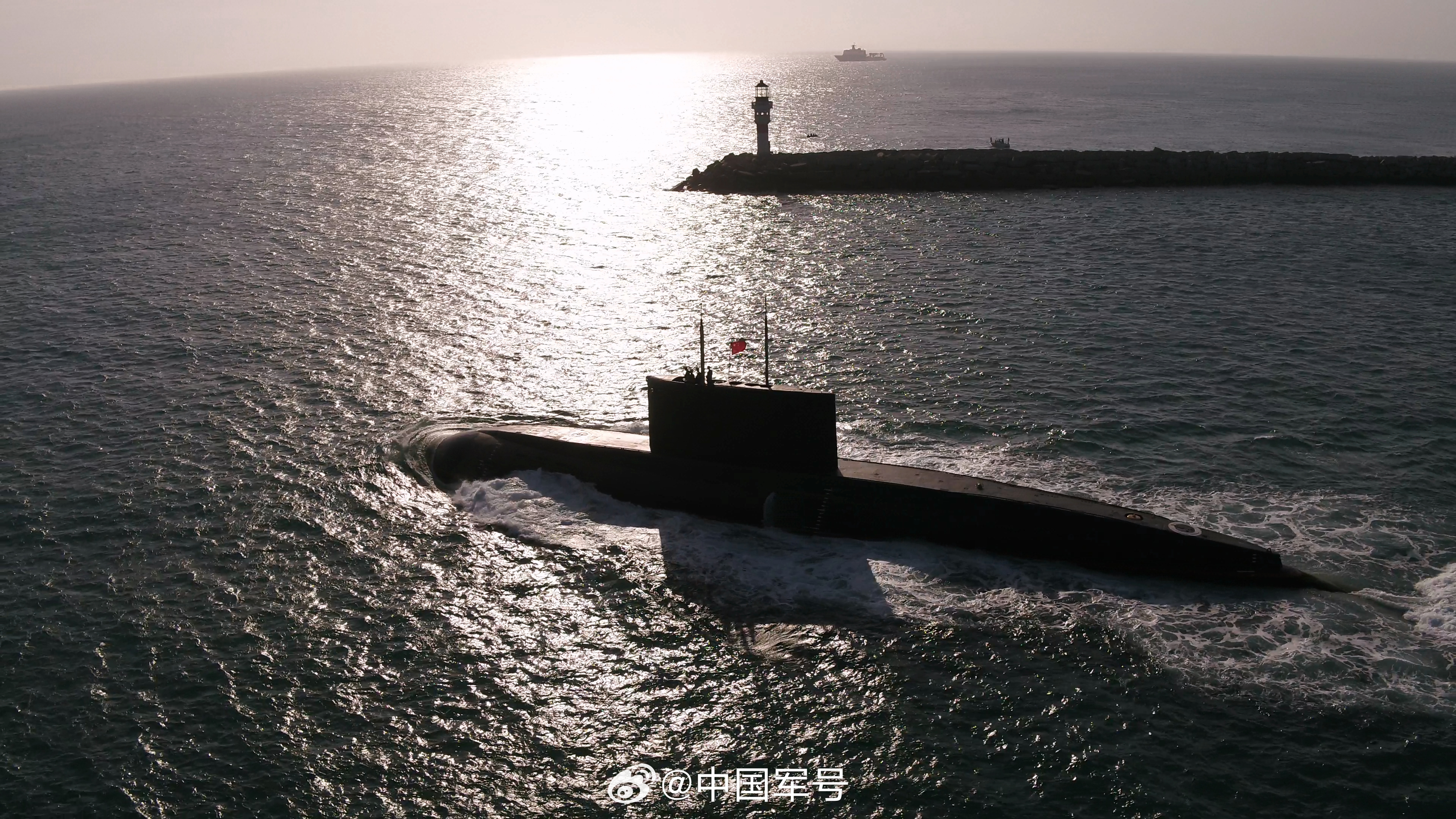 
上海各大医院黄牛代挂号电话票贩子号贩子网上预约挂号,住院检查加快,演练出击、攻防对抗！潜艇大片怎么看都看不够