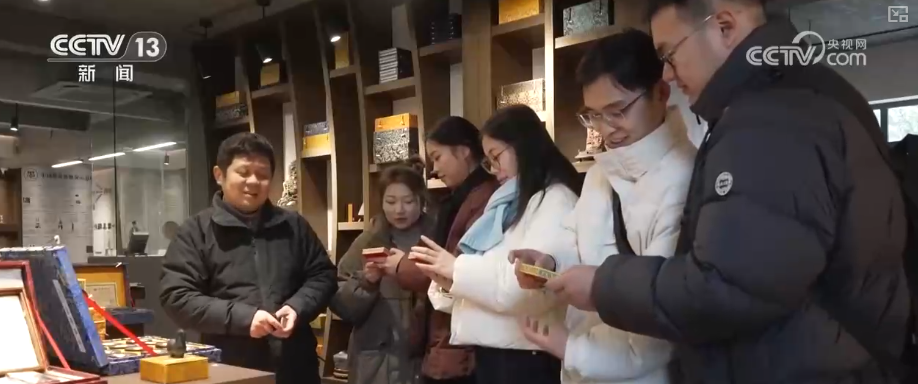 中山大学中山眼科中心黄牛代挂号电话票贩子号贩子网上预约挂号,住院检查加快,“新意+暖意”催热“年经济”新热力 “新花样”频出点燃消费“热引擎”