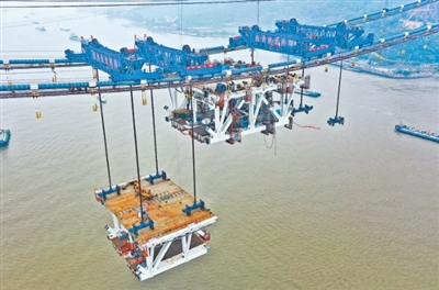 
南部战区空军医院黄牛号贩子票贩子代网上预约代挂号电话中国中铁践行“三个转变”，实现高质量发展（新时代画卷）