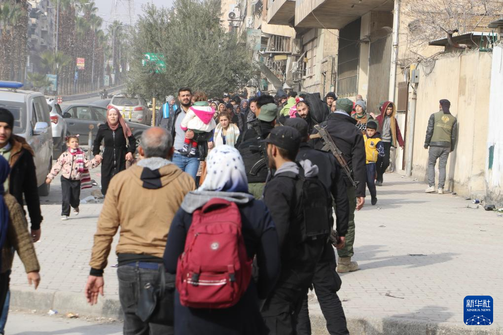 
北京广安门中医院黄牛代挂号电话票贩子号贩子网上预约挂号,住院检查加快,叙军对“叙利亚民主力量”阿勒颇阵地实施打击