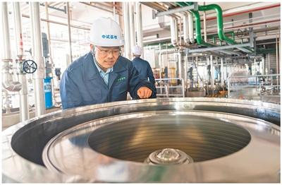 
北京301医院黄牛代挂号电话票贩子号贩子网上预约挂号,住院检查加快,未来产业 乘风起势（新时代画卷）