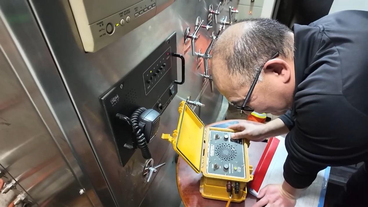 
南京市口腔医院黄牛代挂号电话票贩子号贩子网上预约挂号,住院检查加快,新春走基层丨95后潜水员与千年白鹤梁的水下之约