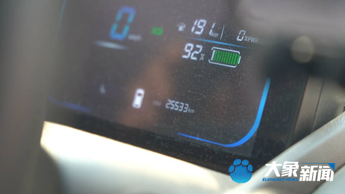 
北京大学人民医院黄牛代挂号电话票贩子号贩子网上预约挂号,住院检查加快,小镇“临时女儿”10元接单，代探留守父母丨新春走基层