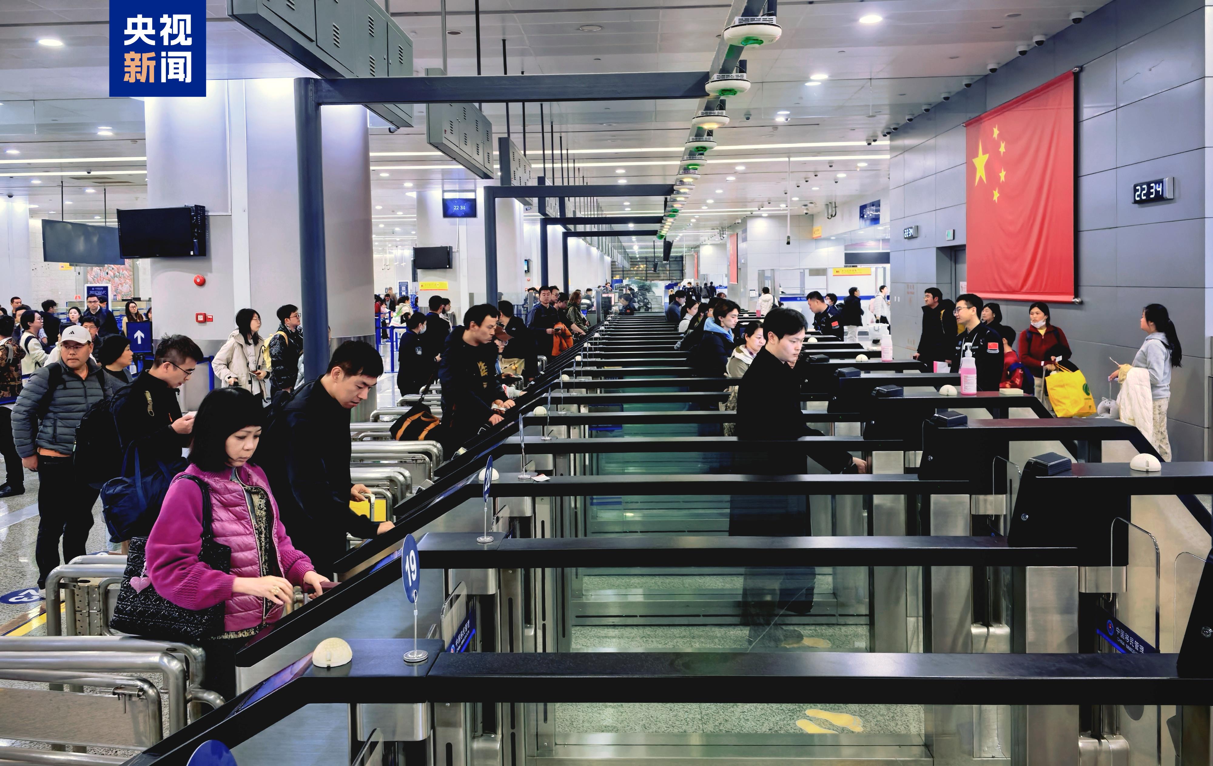 
杭州市三医院黄牛代挂号电话票贩子号贩子网上预约挂号,住院检查加快,免签红利持续释放 上海口岸出入境客流尽显新春热度