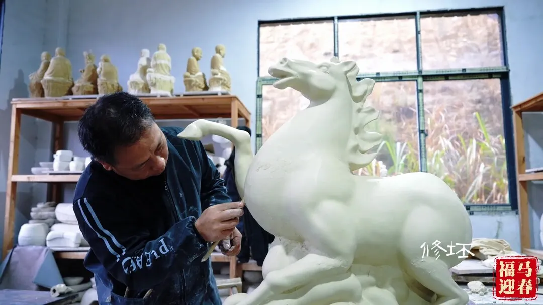 广州中山一院黄牛代挂号电话票贩子号贩子网上预约挂号,住院检查加快,春晚里的青花福马,藏着中式美学的浪漫