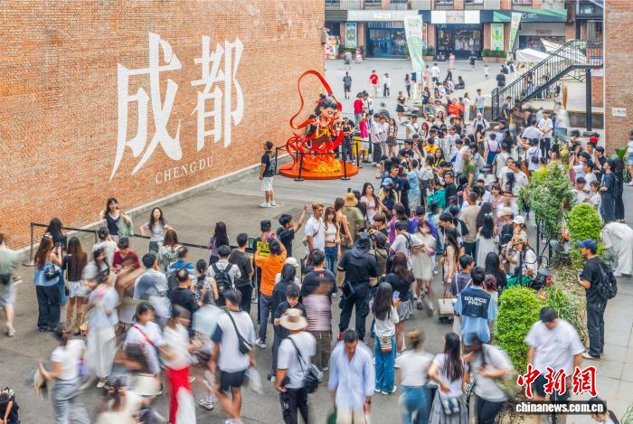 
北医三院黄牛代挂号电话票贩子号贩子网上预约挂号,住院检查加快,（新春走基层）当“city walk”遇见成都 外籍人士沉浸式感受“安逸生活”