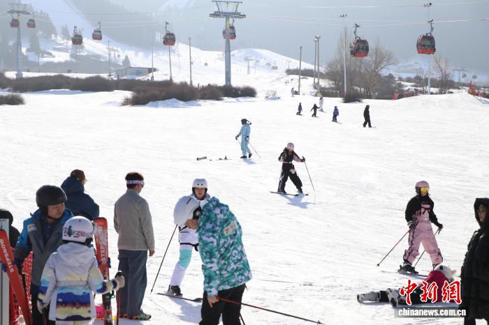 
中山大学孙逸仙纪念医院黄牛代挂号电话票贩子号贩子网上预约挂号,住院检查加快,（新春走基层）冰雪经济赋能新疆乡村振兴