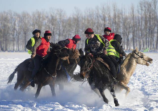 
首都医科大学附属阜外医院黄牛代挂号电话票贩子号贩子网上预约挂号,住院检查加快,天山南北共赴新春