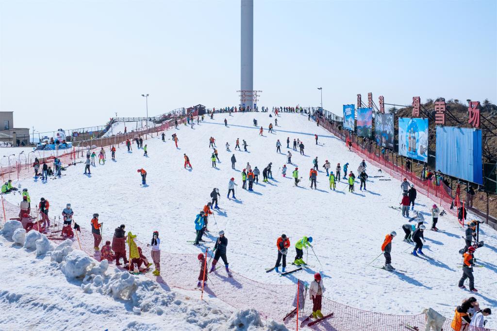
中山二院黄牛代挂号电话票贩子号贩子网上预约挂号,住院检查加快,春节假期消费市场观察：“市面”红火 “新潮”涌动