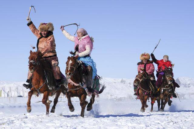 
首都医科大学附属阜外医院黄牛代挂号电话票贩子号贩子网上预约挂号,住院检查加快,天山南北共赴新春