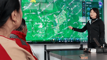 
上海龙华医院黄牛代挂号电话票贩子号贩子网上预约挂号,住院检查加快,有温度的抵达｜从黑土地出发，她带着“新农具”和乡亲们奔向“幸福路”