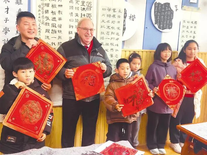 
江苏省中医院黄煌的号黄牛代挂号电话票贩子号贩子网上预约挂号,住院检查加快,新春走基层丨“成为中国人”火了！老外涌进江边小城过年