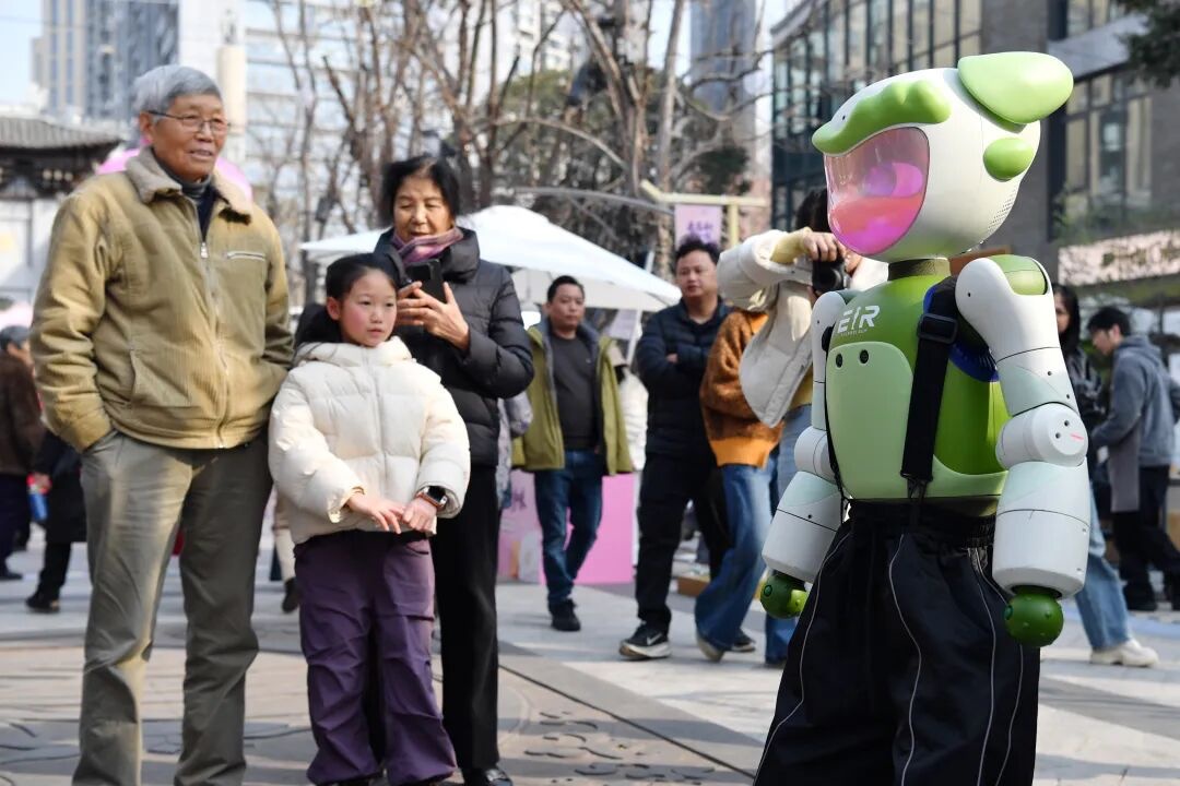 
北京世纪坛医院黄牛代挂号电话票贩子号贩子网上预约挂号,住院检查加快,热气腾腾的中国年｜成都很“甜”：一“村糖”，粘万象