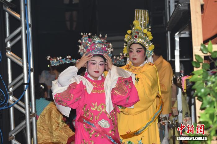 
长春吉大一院黄牛代挂号电话票贩子号贩子网上预约挂号,住院检查加快,巴西越剧姐妹花：乡音起青田 戏韵越山海