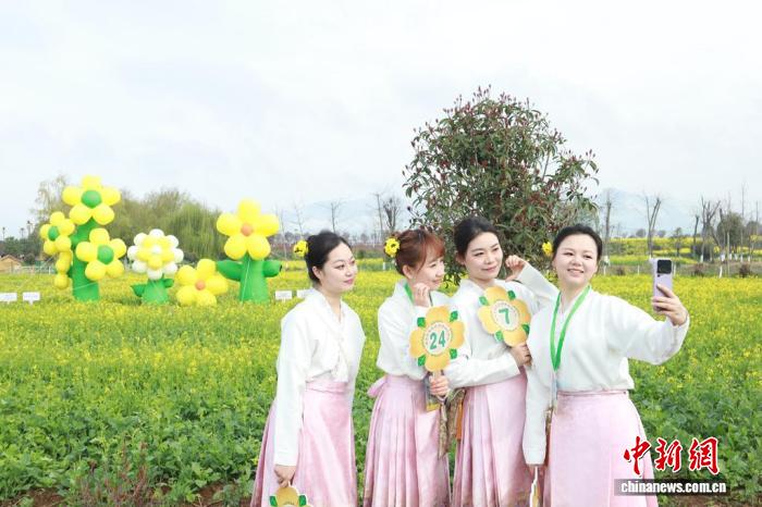 
浙江大学妇产科医院黄牛代挂号电话票贩子号贩子网上预约挂号,住院检查加快,让“春日经济”在乡野田间拔节生长