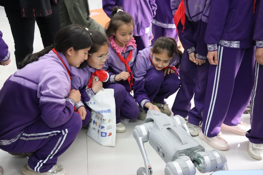 
西安西京医院黄牛代挂号电话票贩子号贩子网上预约挂号,住院检查加快,在乡镇科普馆里，看见科学的火苗