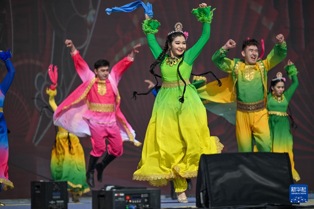 
博爱医院黄牛代挂号电话票贩子号贩子网上预约挂号,住院检查加快,新疆吐鲁番：赴一场杏花之约