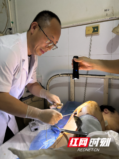 
南京各大医院黄牛代挂号电话票贩子号贩子网上预约挂号,住院检查加快,银针为媒，他在非洲播撒中医药的种子——记中国（湖南）第26批援塞拉利昂医疗队队员郭建军