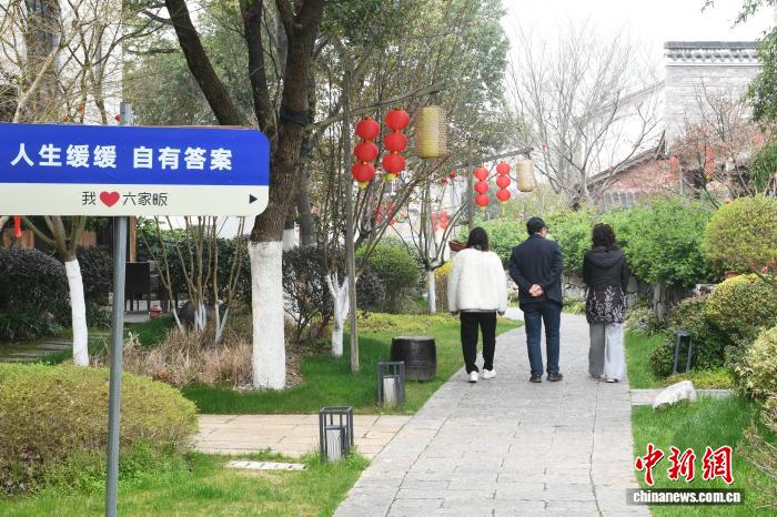 
代挂姜玉武的号黄牛代挂号电话票贩子号贩子网上预约挂号,住院检查加快,江淮侨乡六家畈春日文旅热潮涌