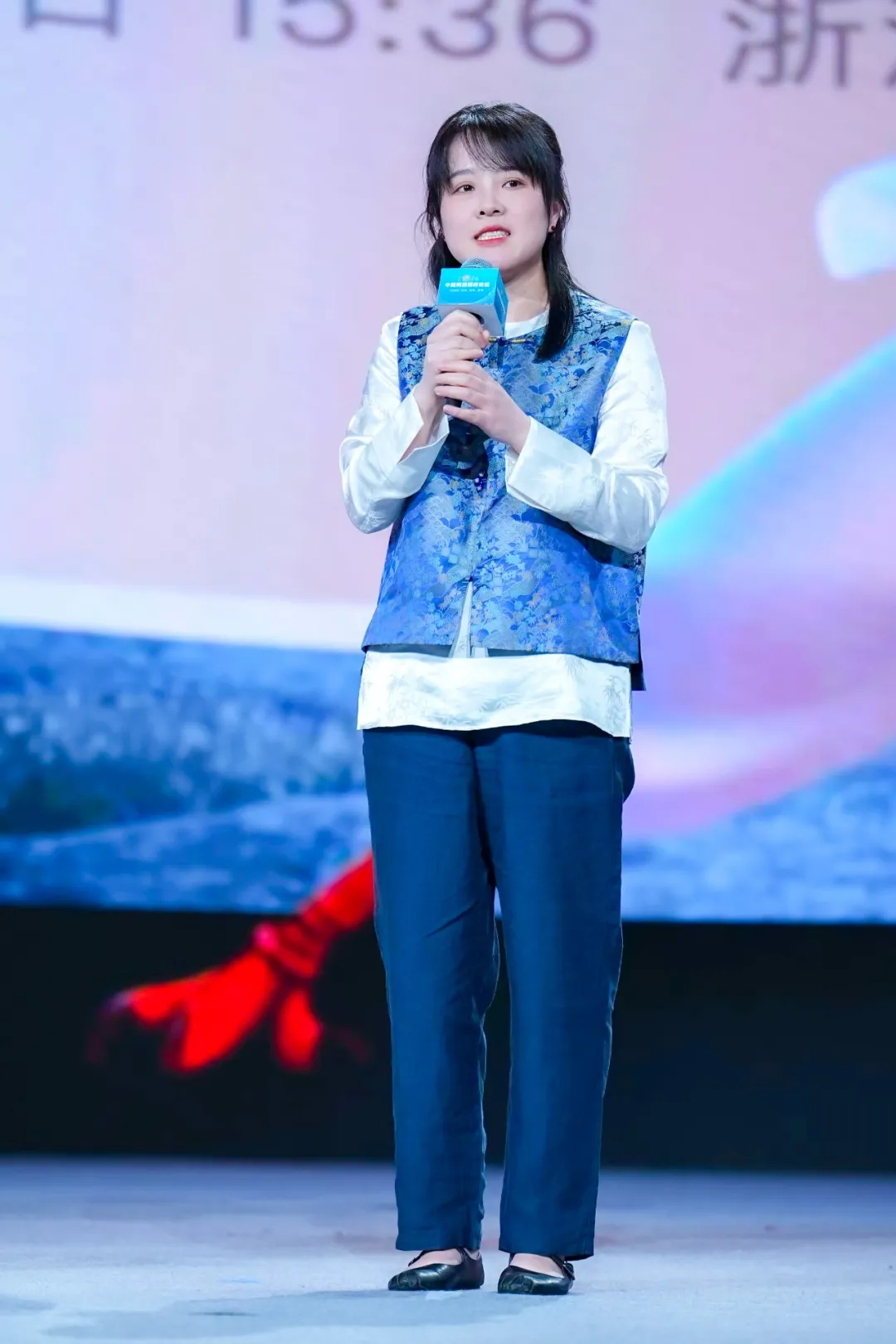 
北京中医药大学东直门医院黄牛代挂号电话票贩子号贩子网上预约挂号,住院检查加快,又燃又好哭的现场，是什么样的？