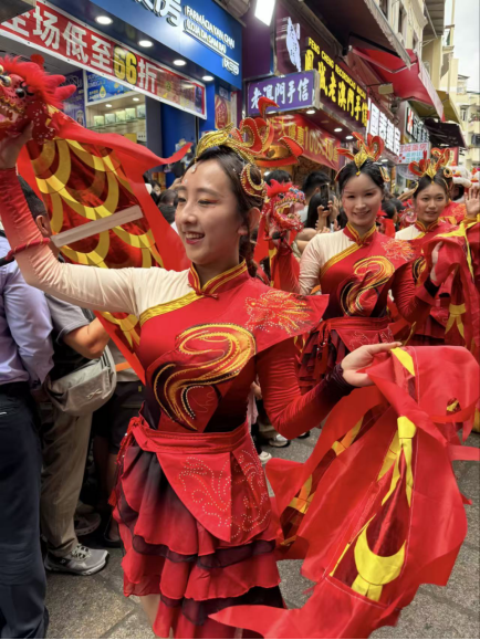 
首都医科大学附属天坛医院黄牛代挂号电话票贩子号贩子网上预约挂号,住院检查加快,2026澳门国际幻彩大巡游火热登场