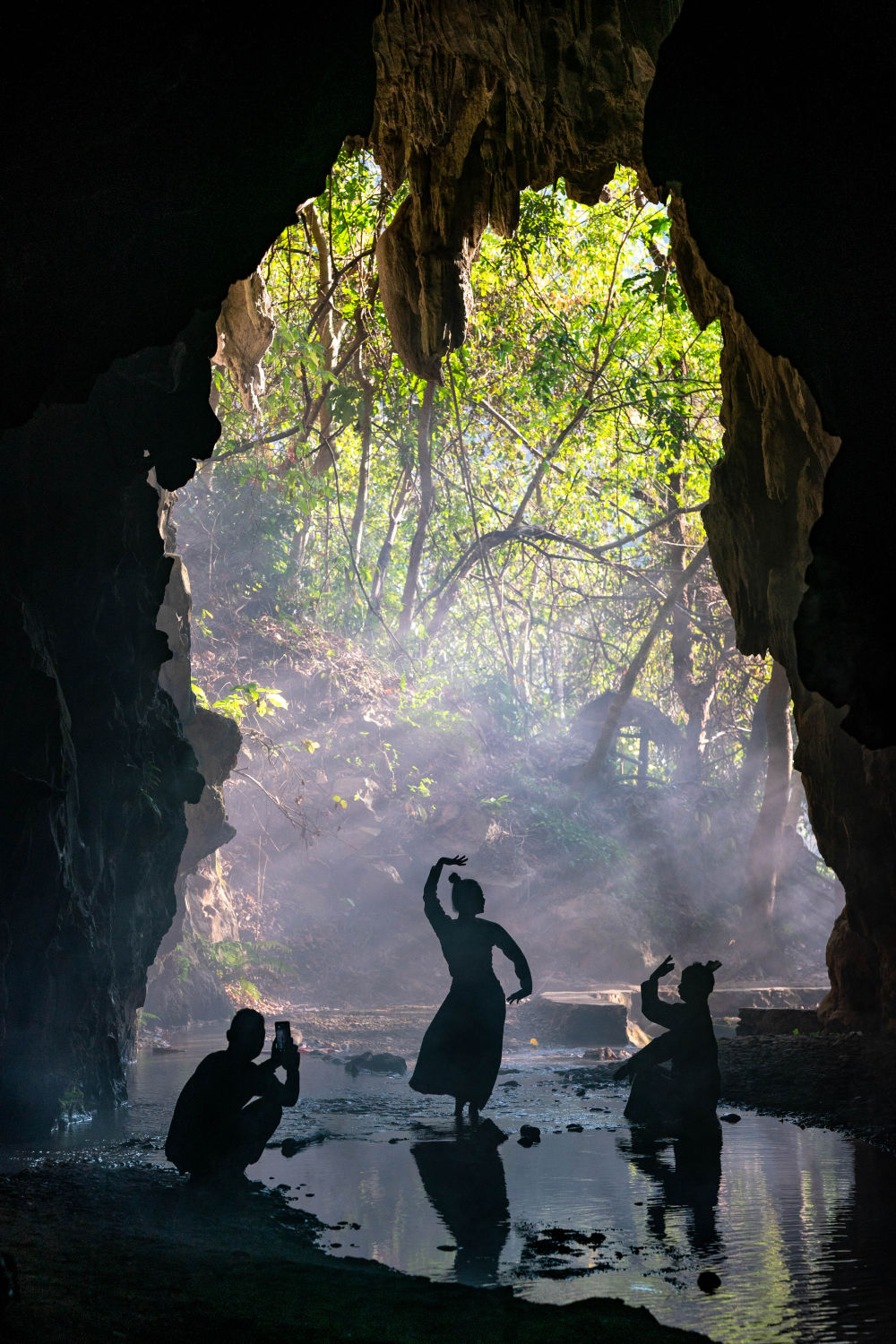 
首都医科大学附属北京同仁医院黄牛代挂号电话票贩子号贩子网上预约挂号,住院检查加快,两会·影像链接丨展望“十五五”：互联网“织”梦 新大众文艺舞新篇