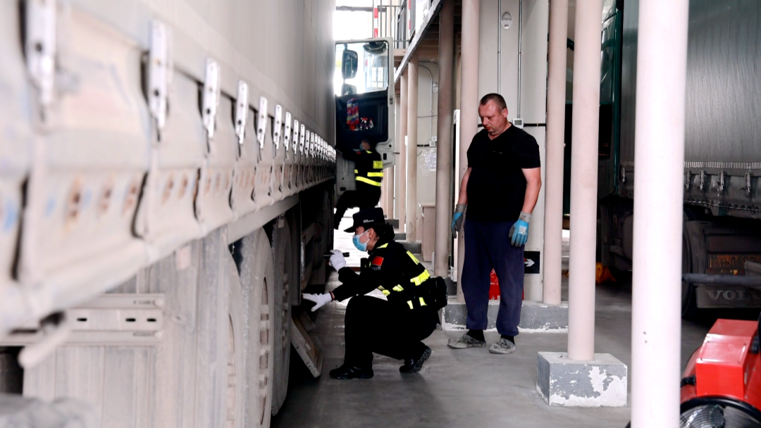 
广州中山三医院黄牛代挂号电话票贩子号贩子网上预约挂号,住院检查加快,阿拉山口打造陆路开放“强引擎”