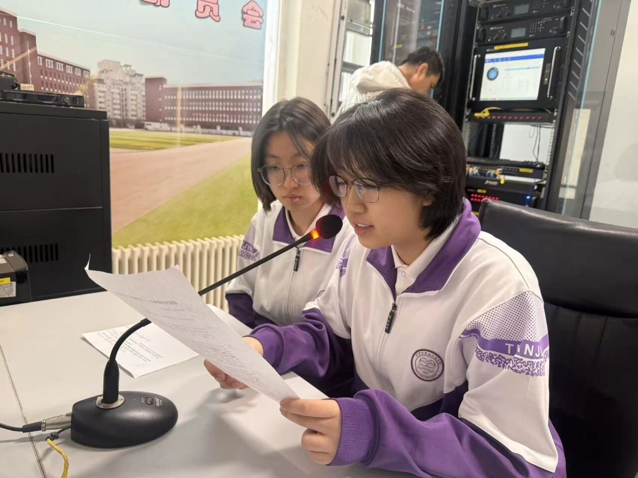 
北京妇产医院黄牛代挂号电话票贩子号贩子网上预约挂号,住院检查加快,“一笔一划”筑牢青春防线 硬核“大课”托举国家安全